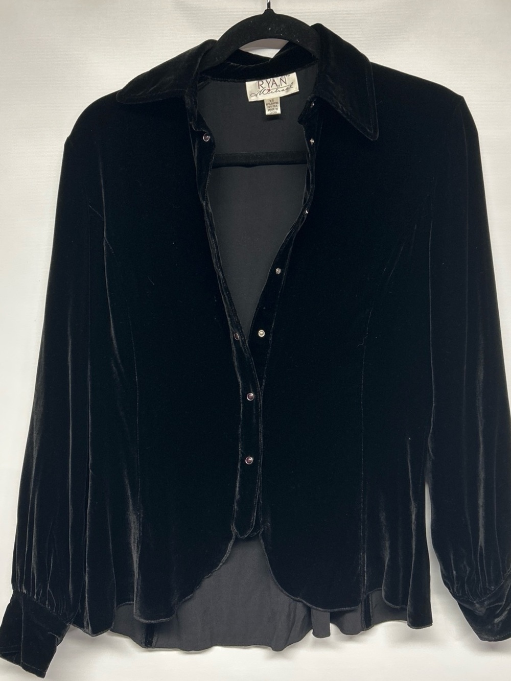 RYAN Vintage-Inspired Black Velvet Button-Down Shirt